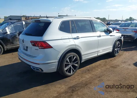 2022 Volkswagen Tiguan 2.0T Sel R-Line из США, поврежденный, VIN 3VV4B7AXXNM103836
